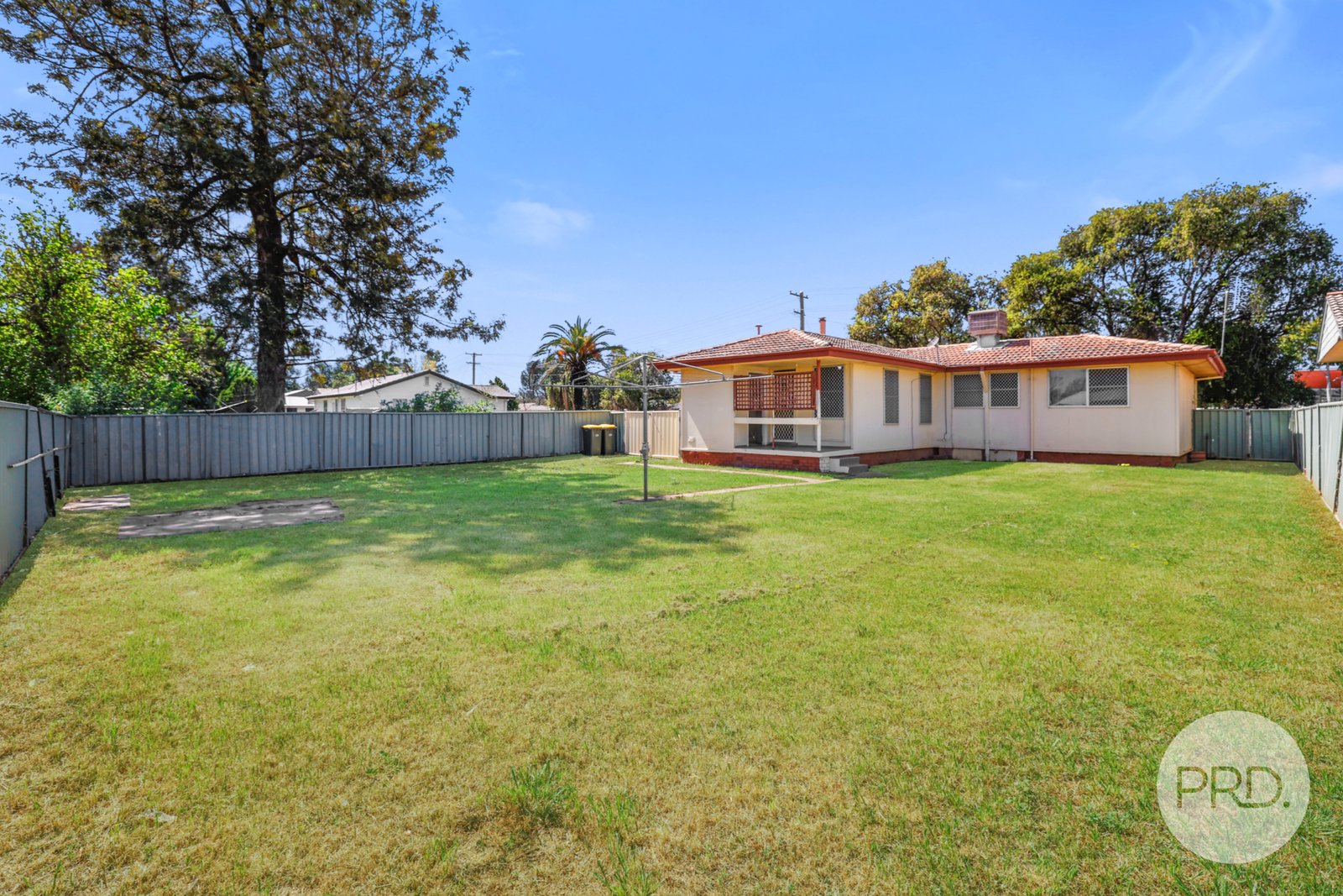 4 Quinn Street TAMWORTH 18