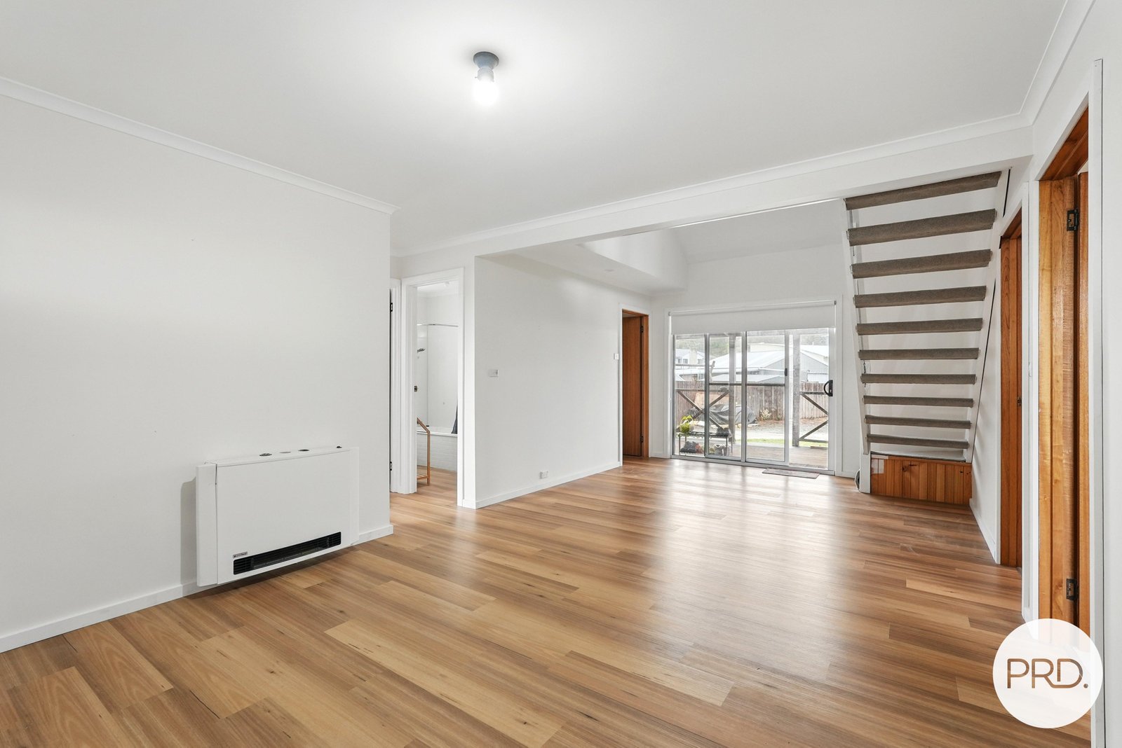 4 Rainbow Terrace OPOSSUM BAY 4