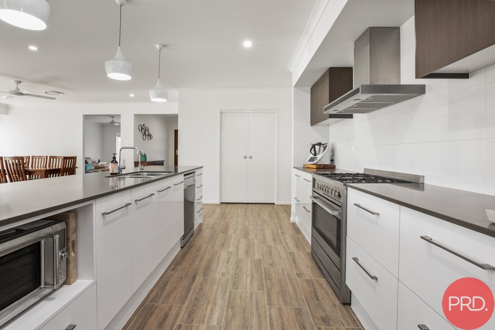 4 Rampling Avenue NORTH ROTHBURY 10