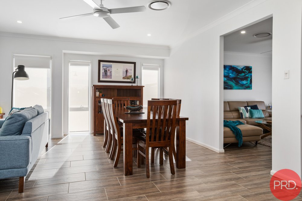 4 Rampling Avenue NORTH ROTHBURY 12