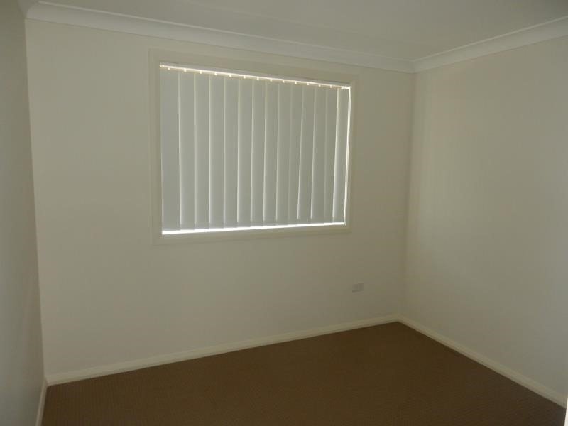 4 Red Cedar Cove TAMWORTH 5