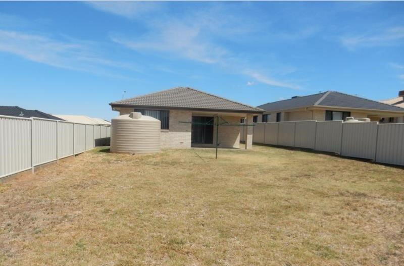 4 Red Cedar Cove TAMWORTH 8