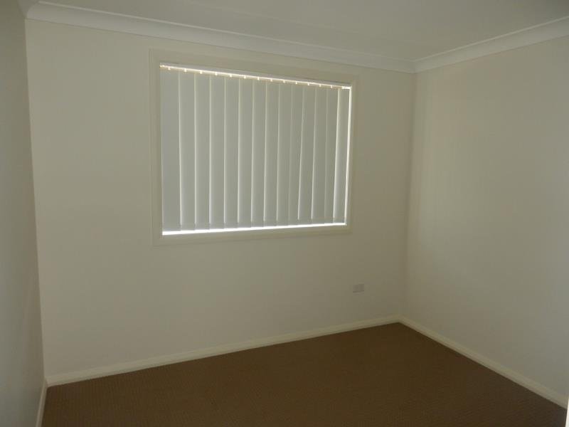 4 Red Cedar Cove TAMWORTH 5