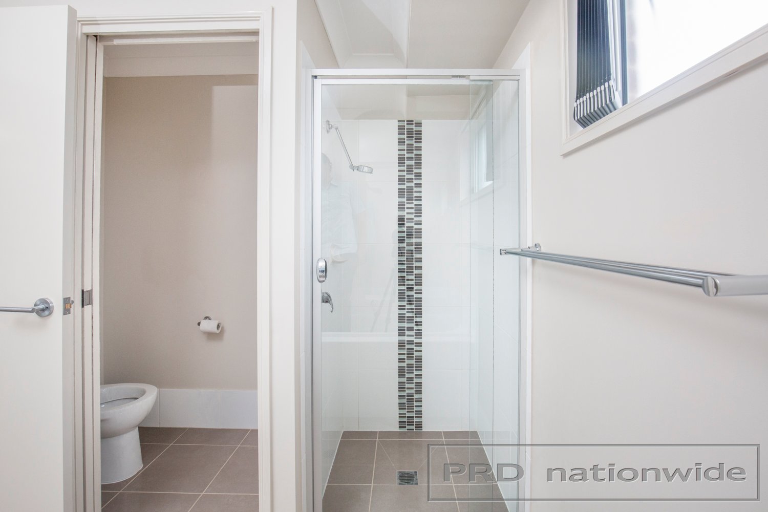4 Redgum Circuit ABERGLASSLYN 10