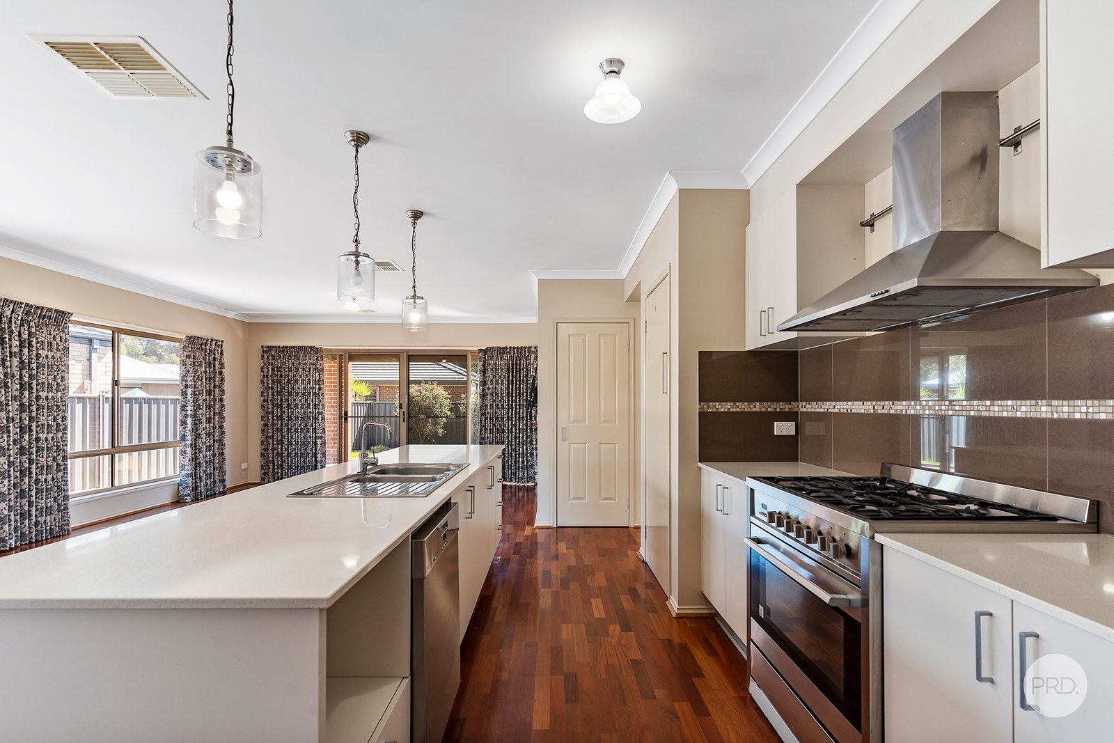 4 Redgum Way JACKASS FLAT 8