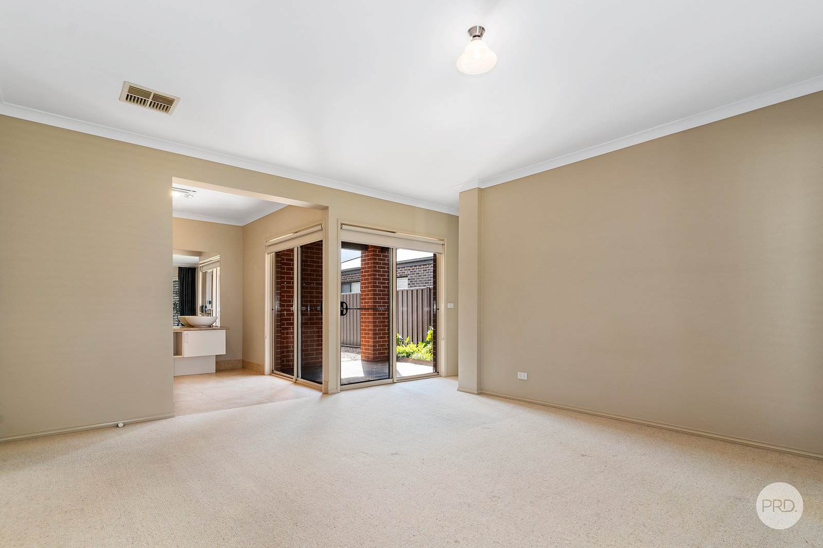 4 Redgum Way JACKASS FLAT 9