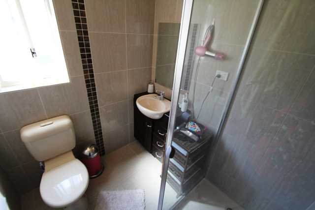 4 Redwood Court MOUNT HELEN 6