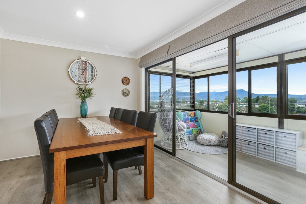 4 Reeves Way DAPTO 4