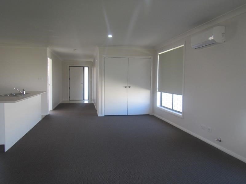 4 Reginald Drive KOOTINGAL 5