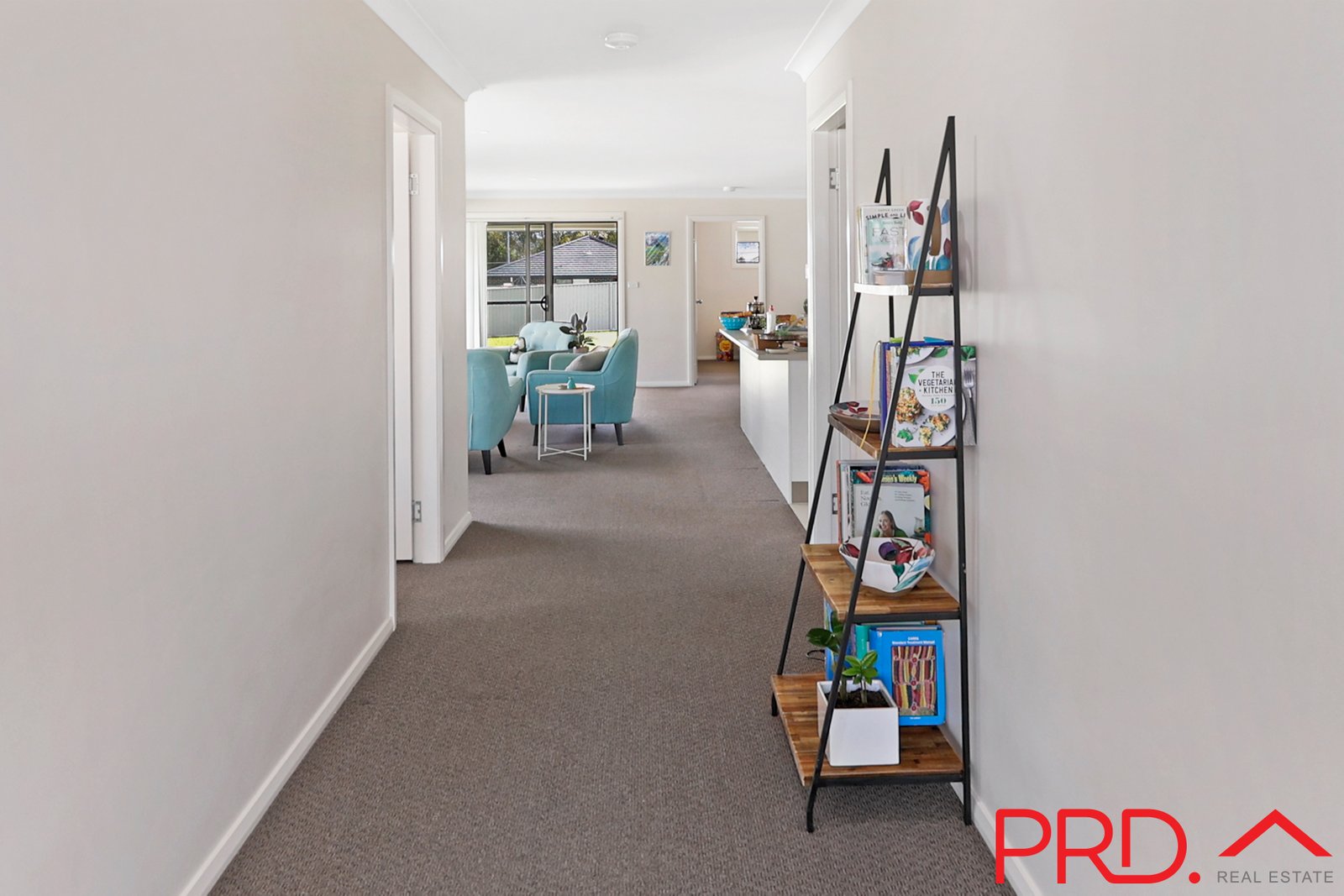 4 Reginald Drive KOOTINGAL 2