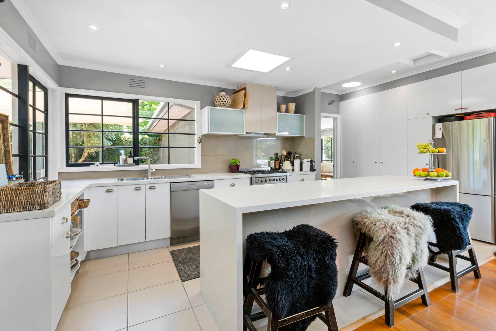 Real Estate and Property in 4 Richard Court, Mount Eliza, VIC