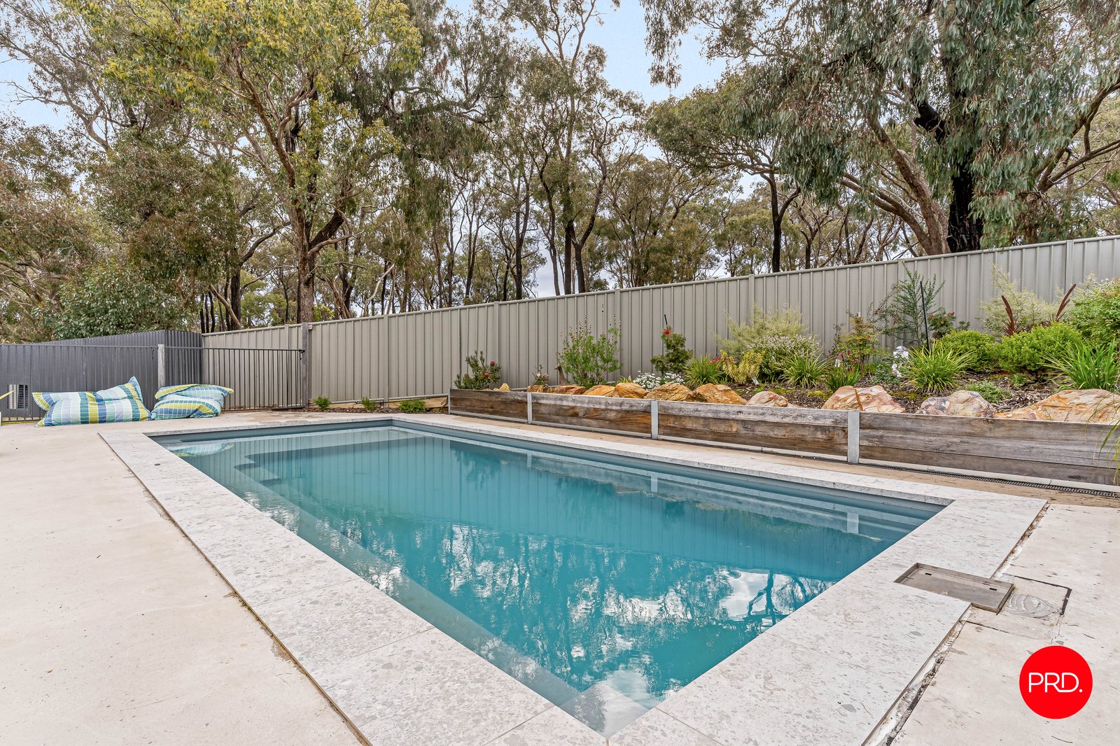 4 Ritchie Drive KANGAROO FLAT 2