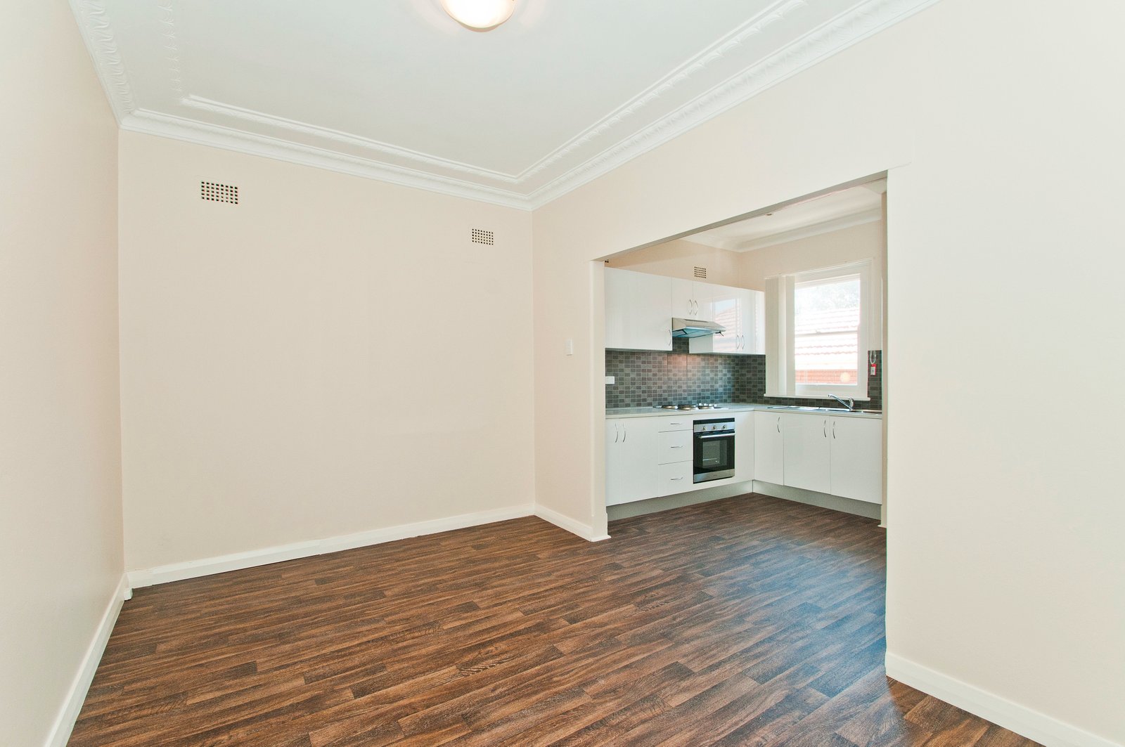 4 Robertson Street PORT KEMBLA 7