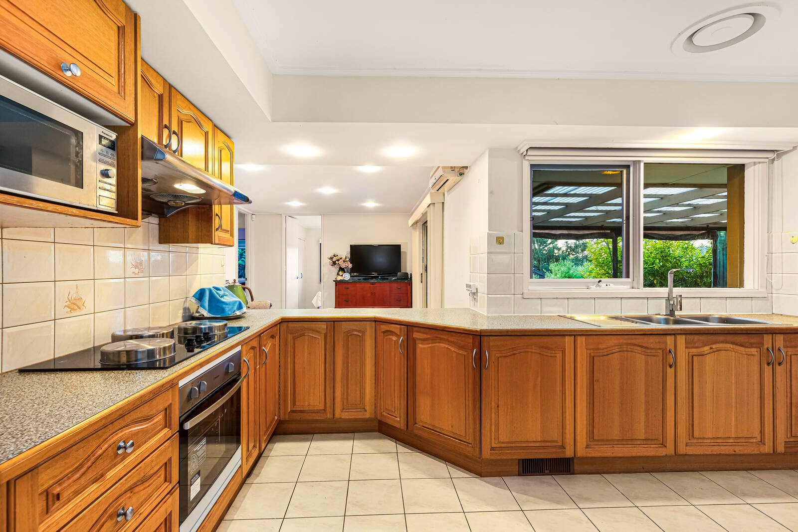 Real Estate and Property in 4 Robyn Street, Doncaster, VIC