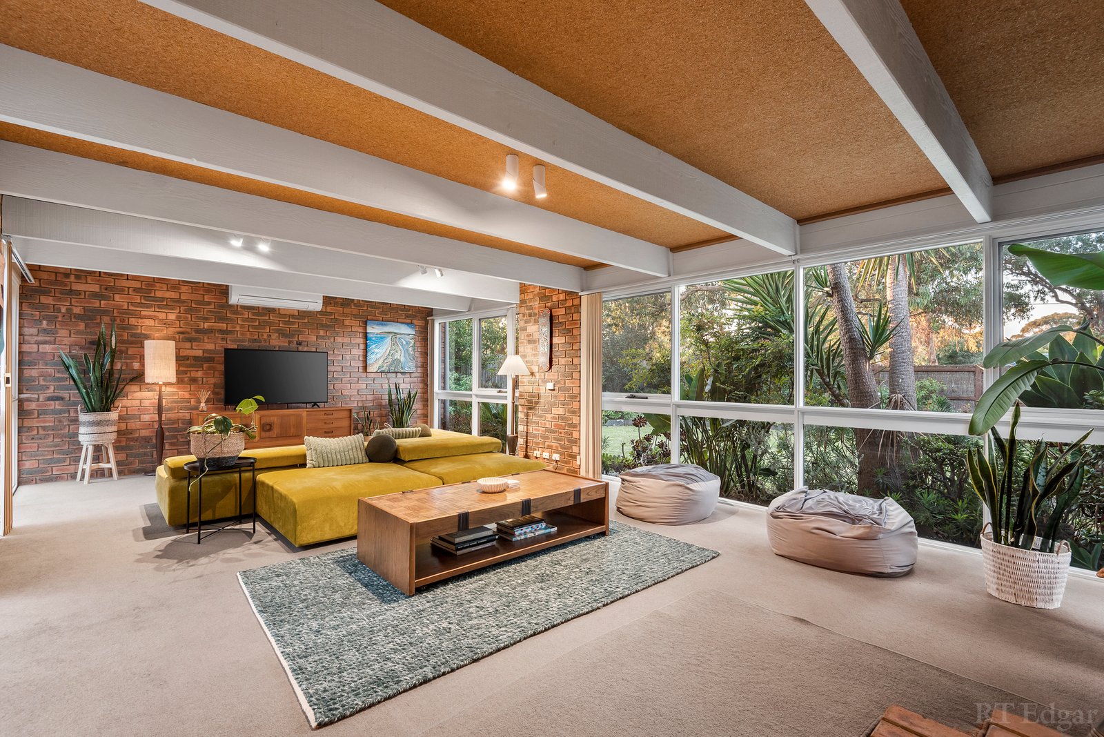 Real Estate and Property in 4 Rosella Court, Ocean Grove, VIC