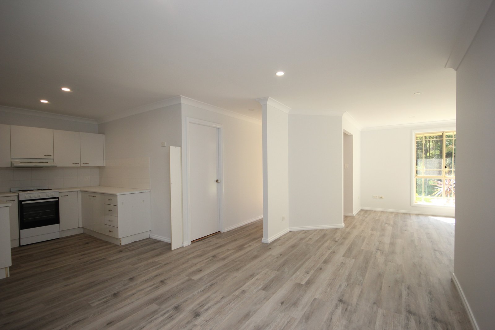 4 Rosewood Court LAKEWOOD 4