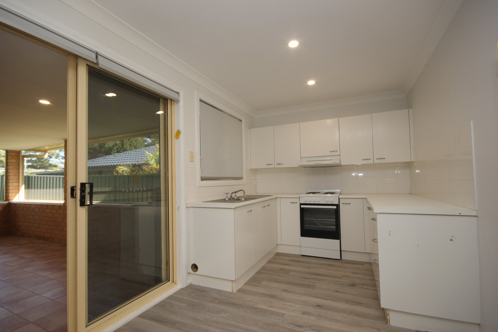 4 Rosewood Court LAKEWOOD 3