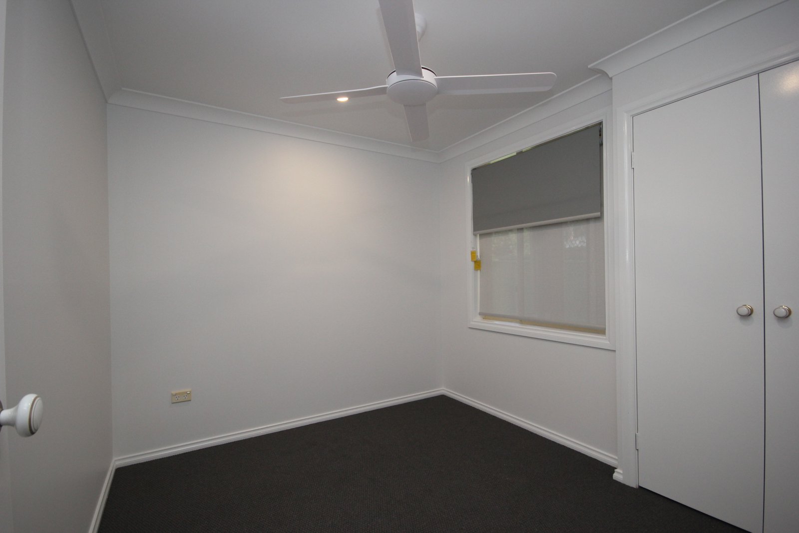 4 Rosewood Court LAKEWOOD 7