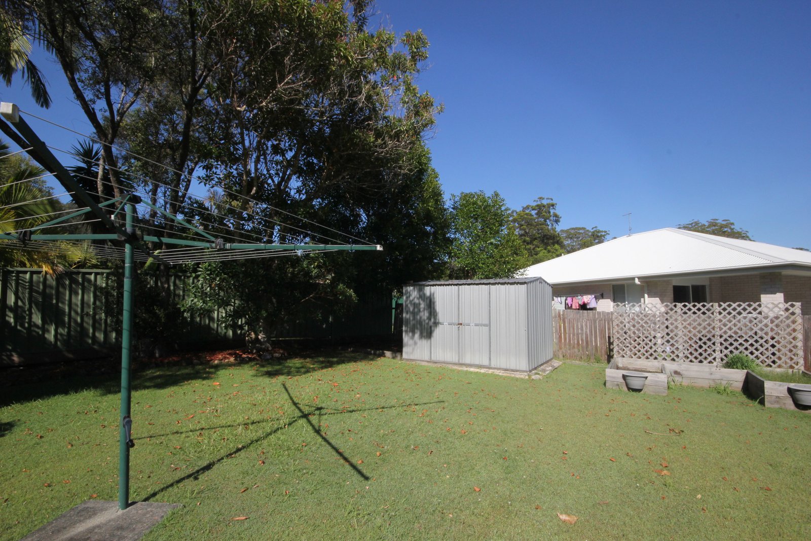 4 Rosewood Court LAKEWOOD 10
