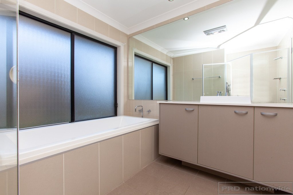 4 Rosin Place BOLWARRA HEIGHTS 12