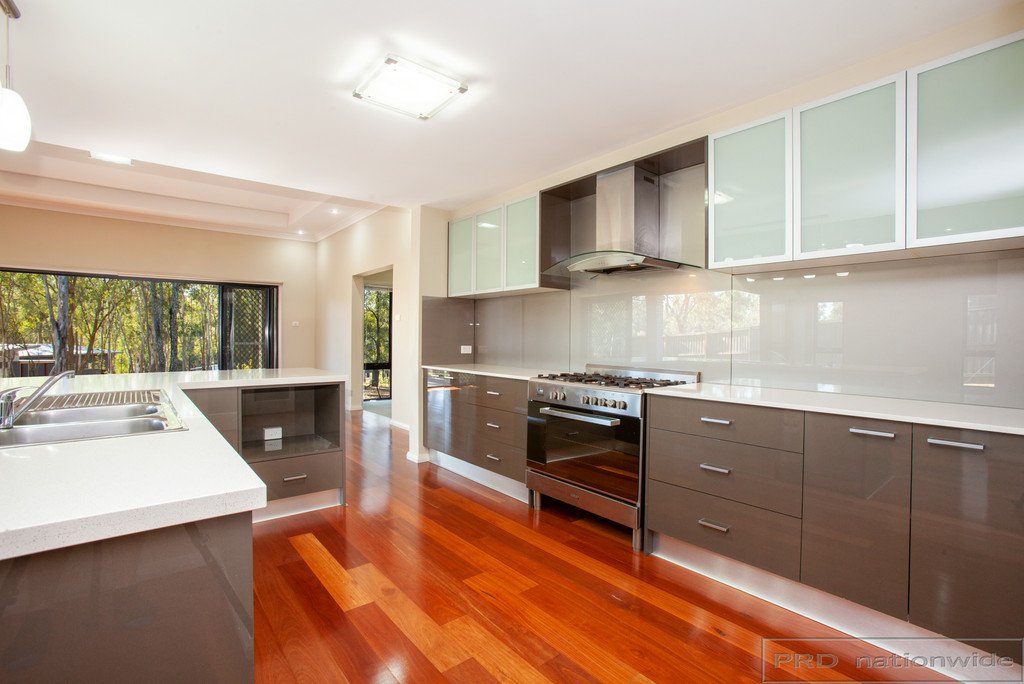 4 Rosin Place BOLWARRA HEIGHTS 18