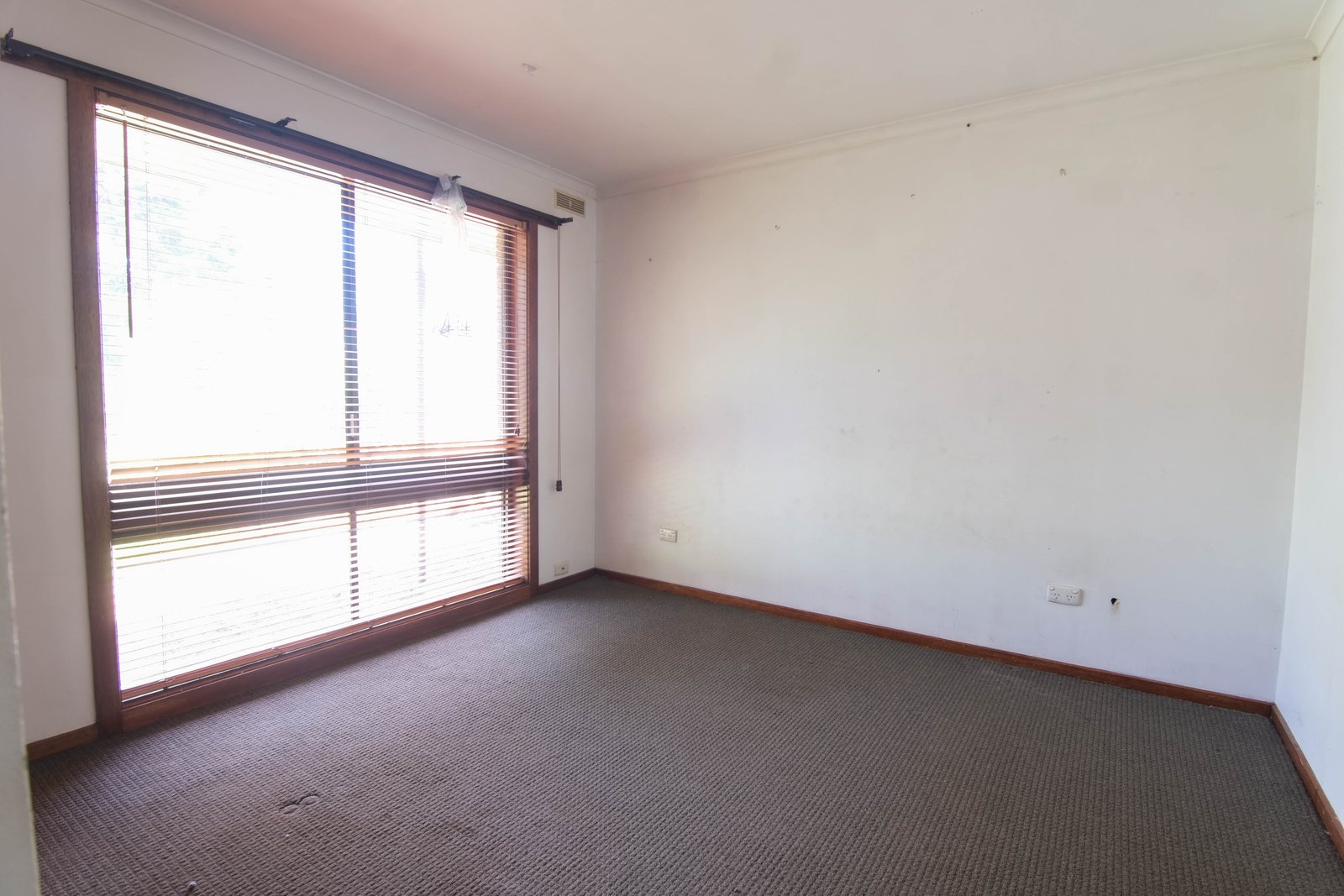 4 Ross Street MOOROOPNA 10