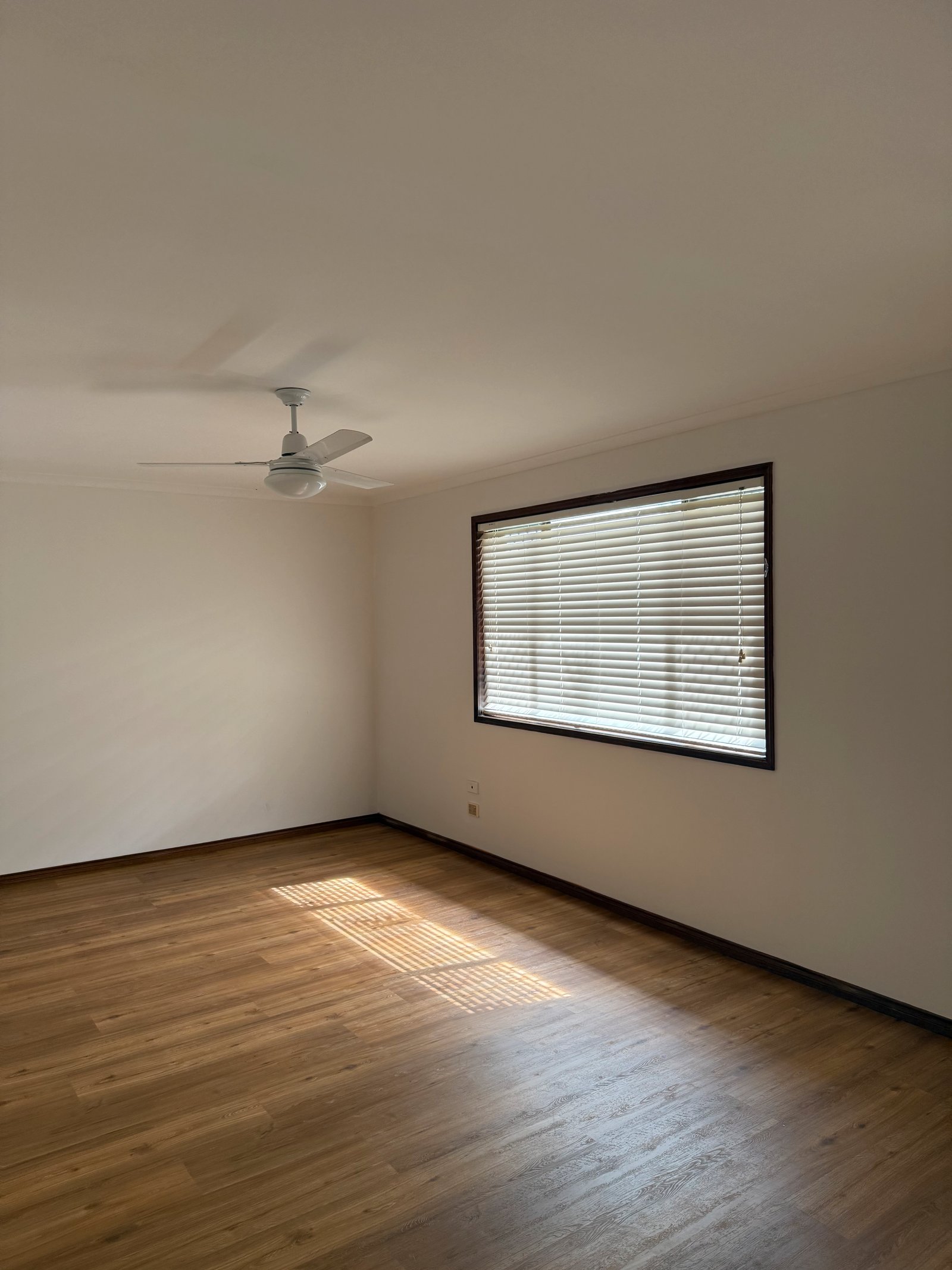 4 Ross Street URANGAN 8