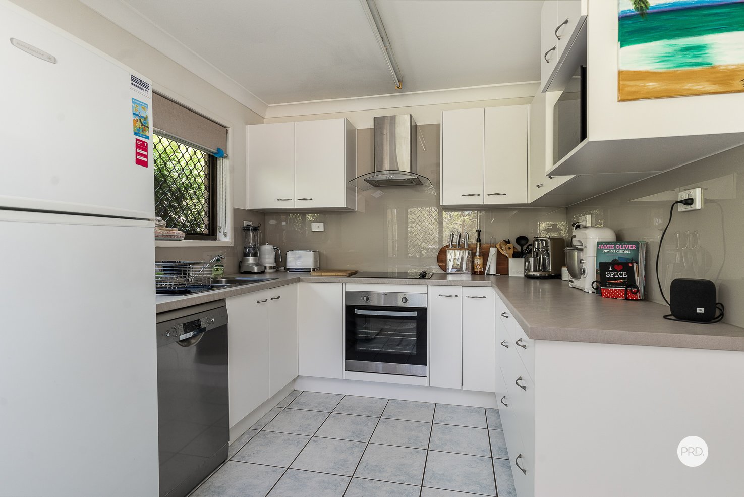 4 ROY Street THORNESIDE 9