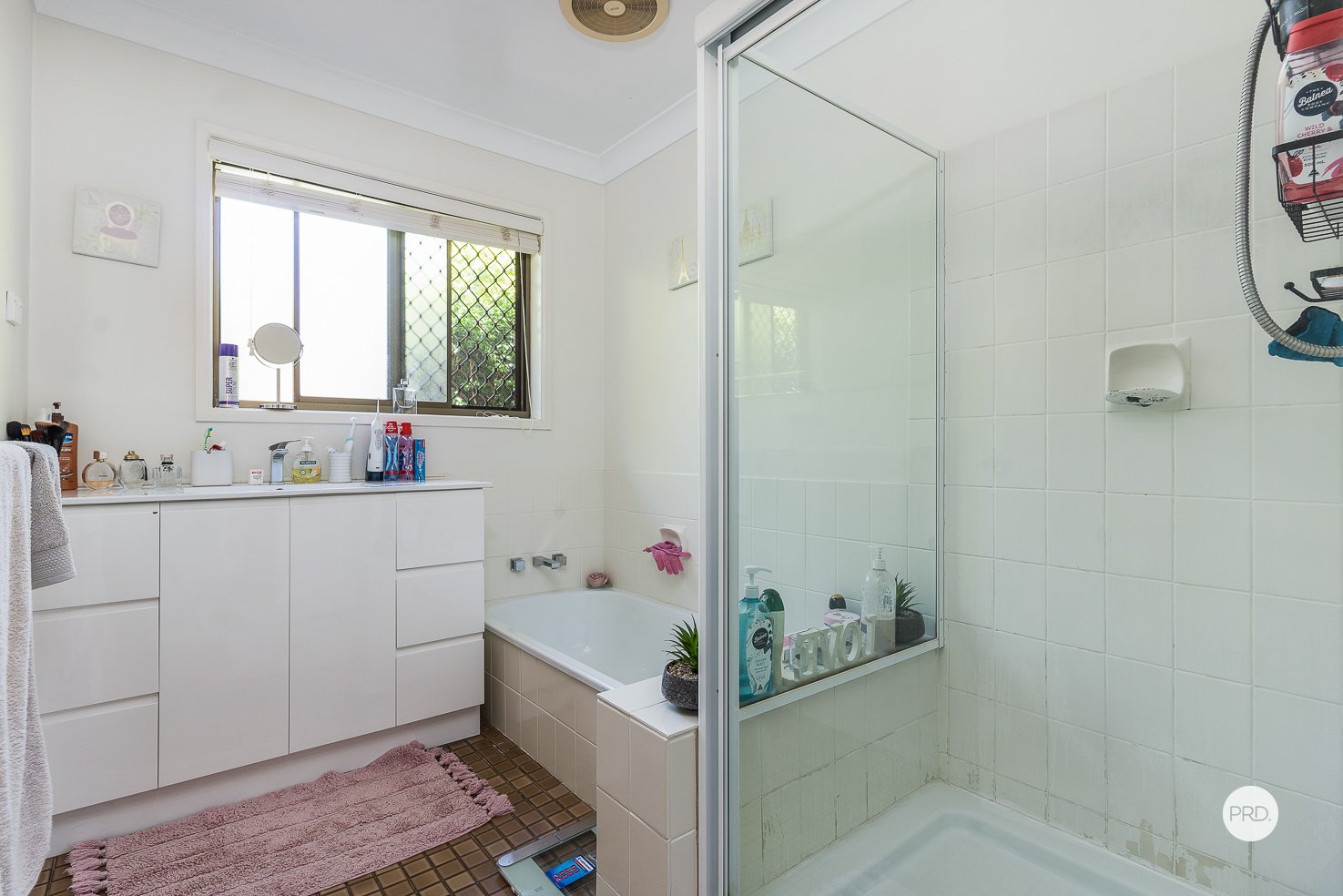 4 ROY Street THORNESIDE 11