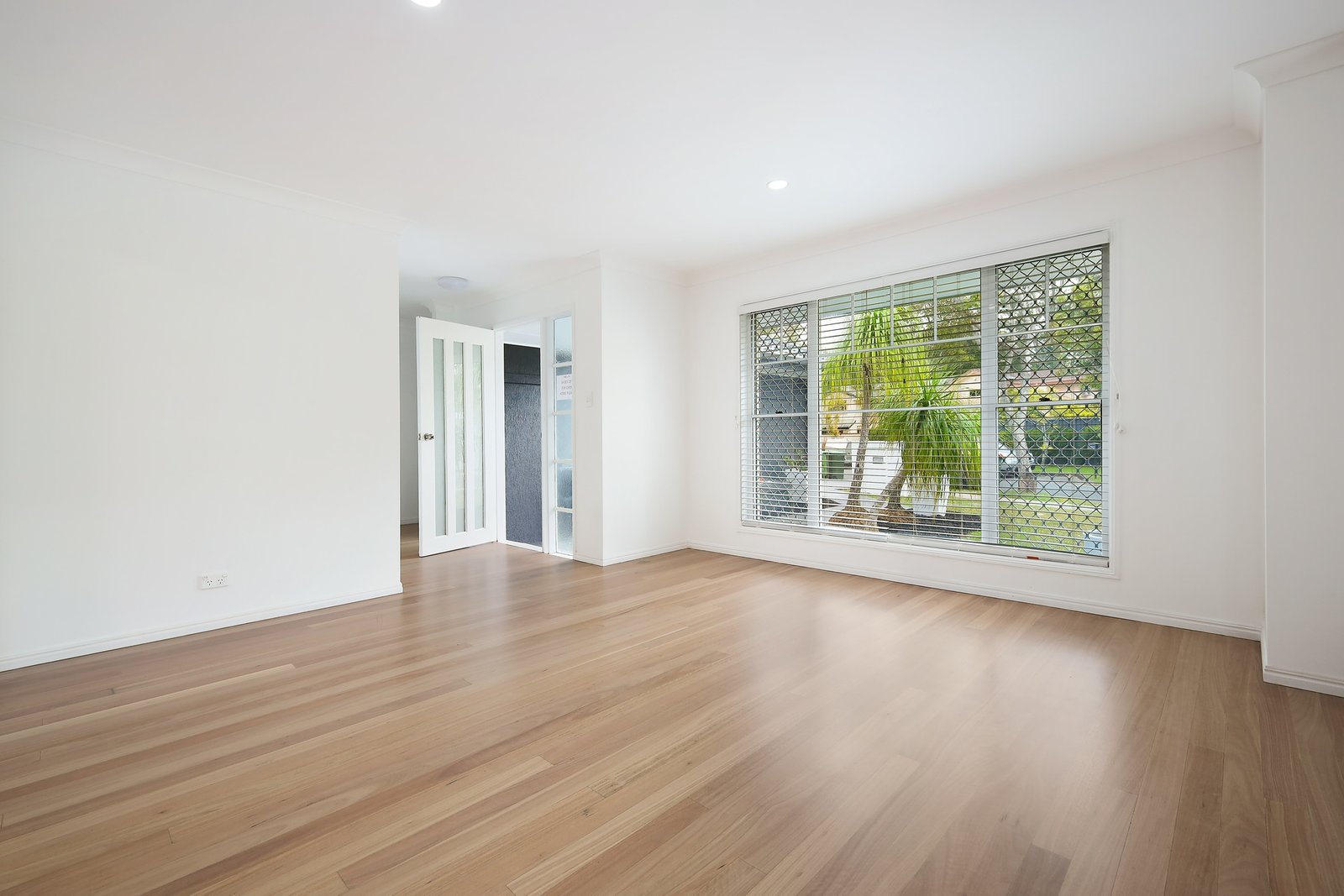 4 Royal Court ASHMORE 4