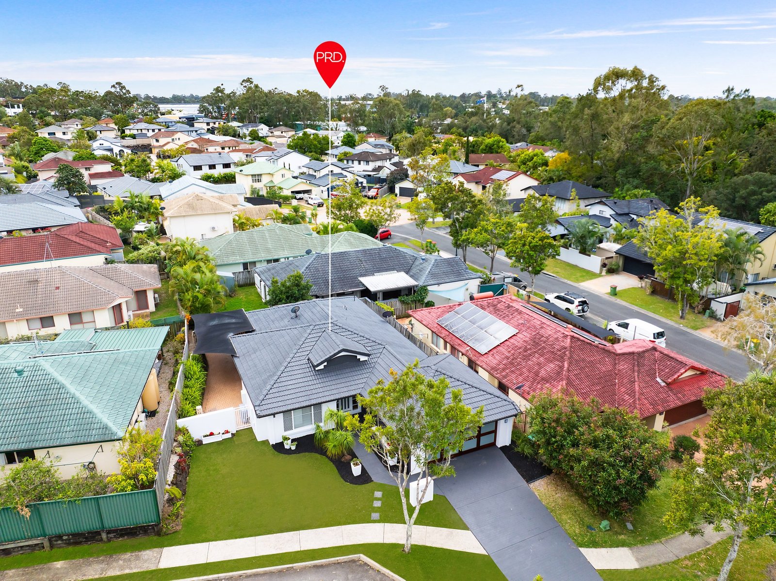 4 Royal Court ASHMORE 14