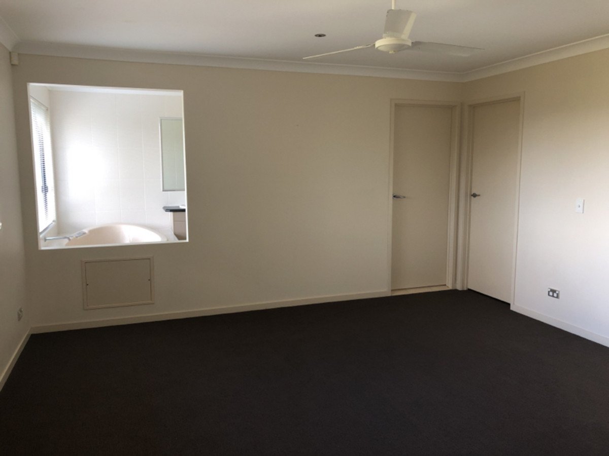 4 Royal View Close BURLEIGH HEADS 5