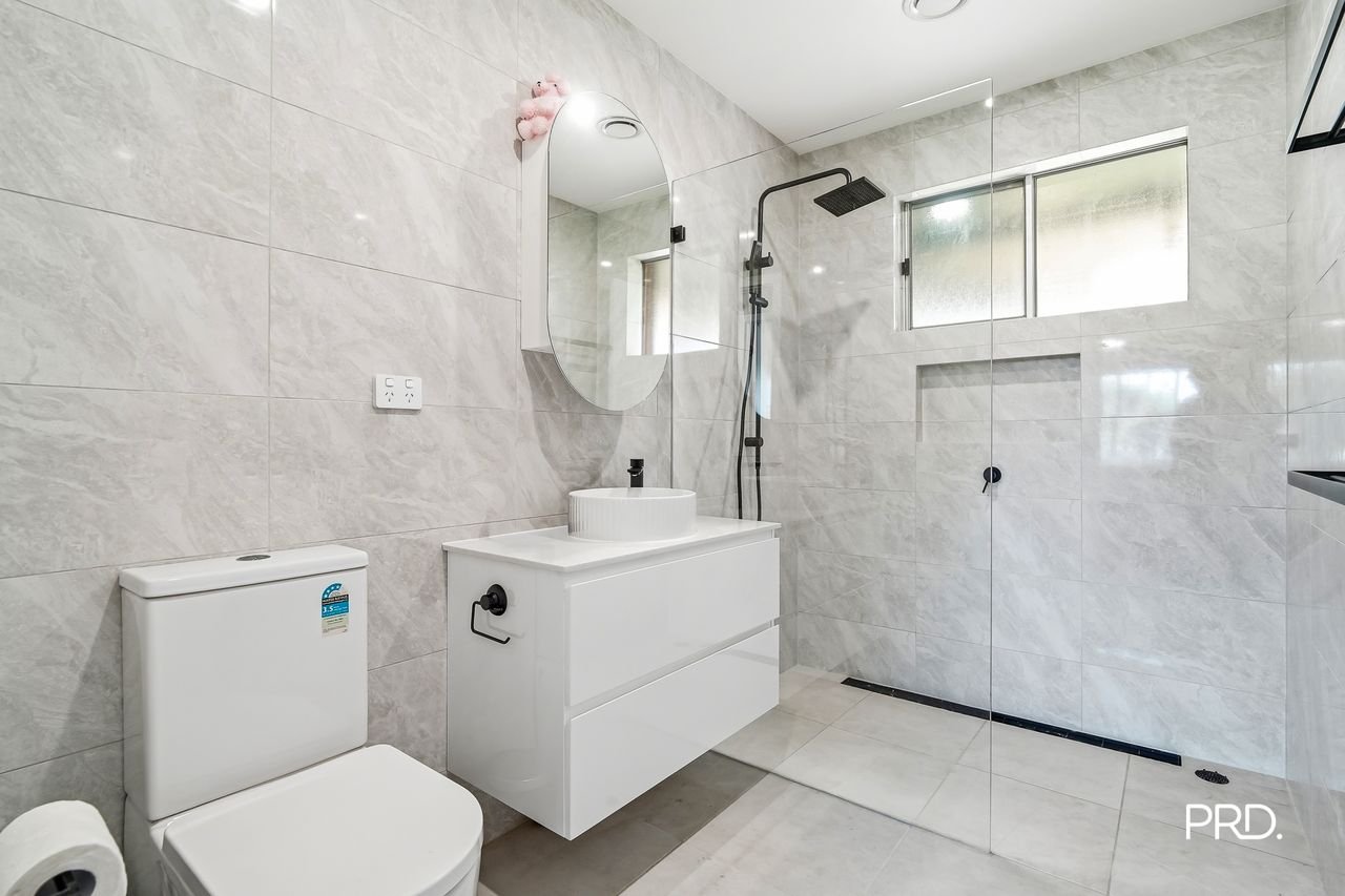 4 Sandra Place SOUTH PENRITH 6