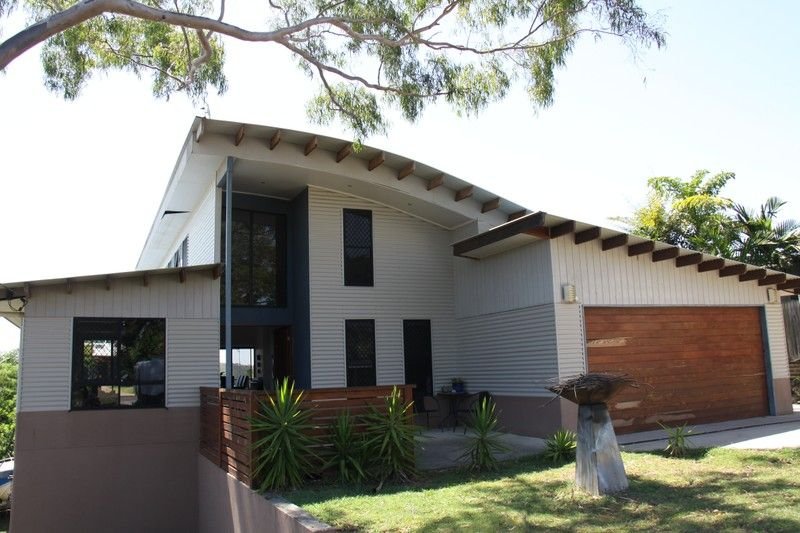 4 Sayre Crescent BOYNE ISLAND 1