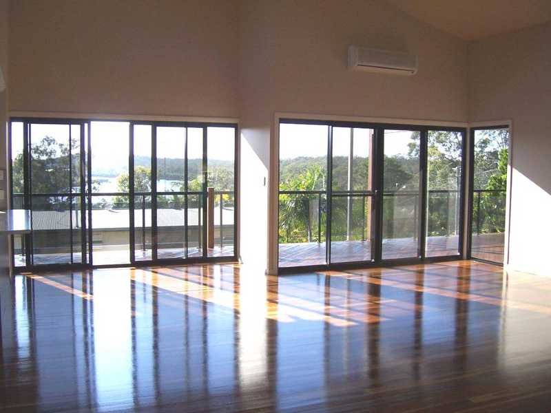 4 Sayre Crescent BOYNE ISLAND 5