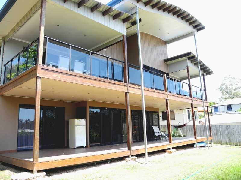 4 Sayre Crescent BOYNE ISLAND 13