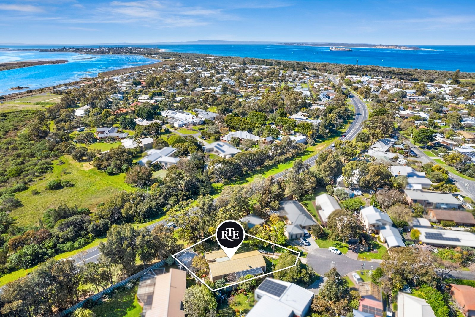 Real Estate and Property in 4 Scarborough Close, Point Lonsdale, VIC