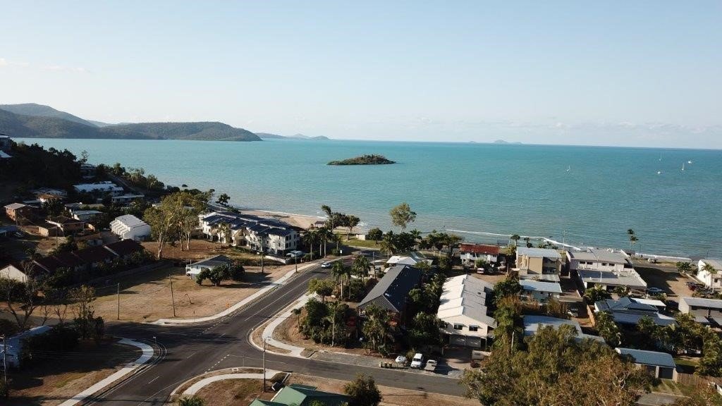 4 Schnapper Street CANNONVALE 1