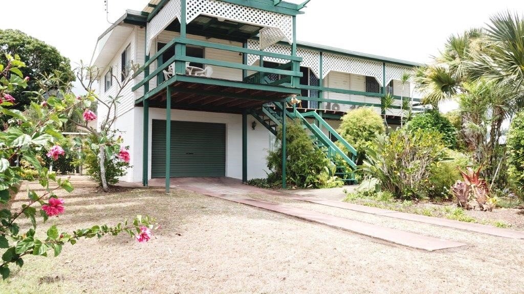 4 Schnapper Street CANNONVALE 3