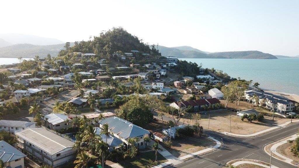 4 Schnapper Street CANNONVALE 6