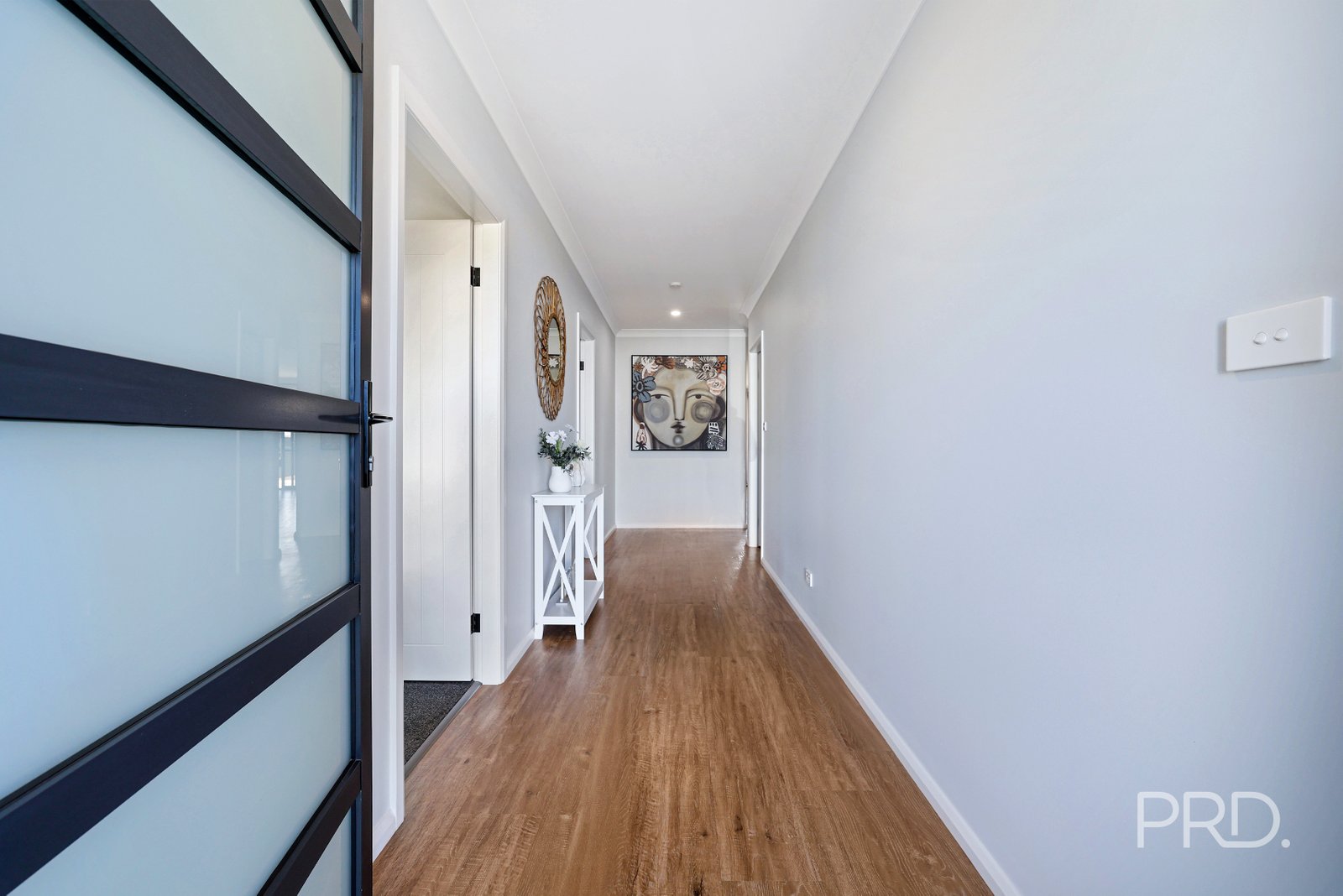 4 Sea Eagle Avenue TAMWORTH 5