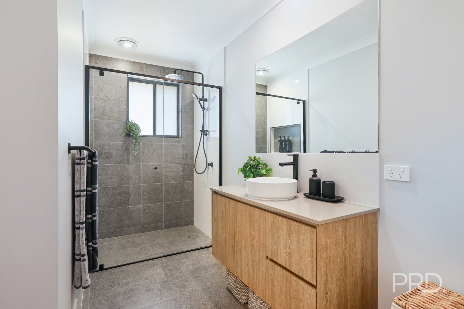 4 Sea Eagle Avenue TAMWORTH 8
