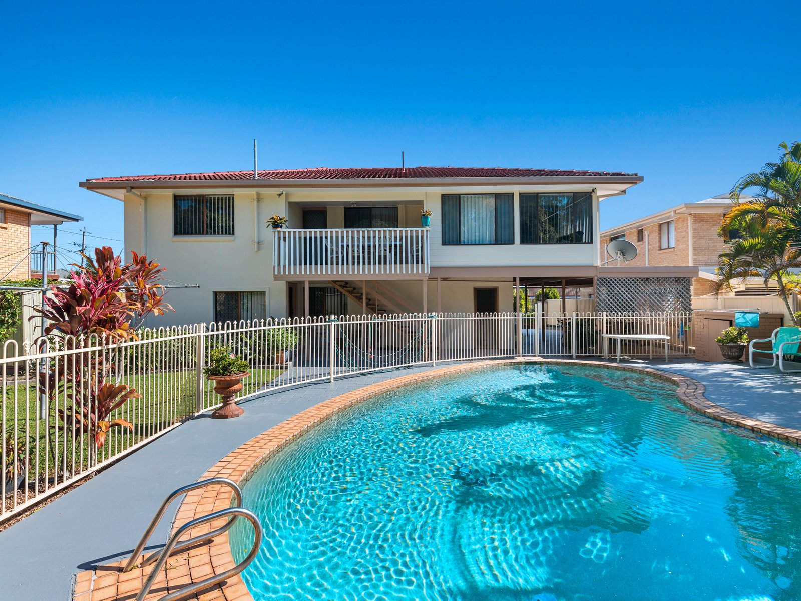 4 Seaview Parade ELANORA 2