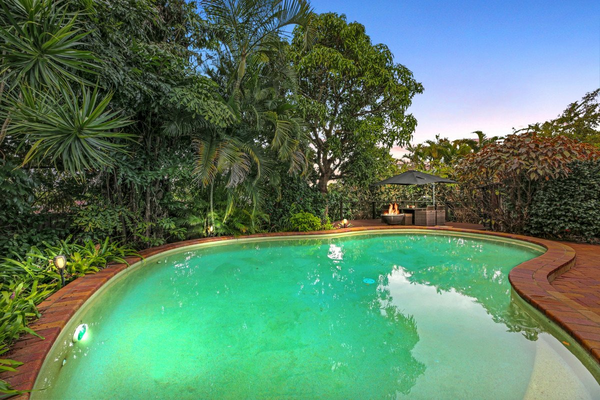 4 Serene Court Mudgeeraba 2