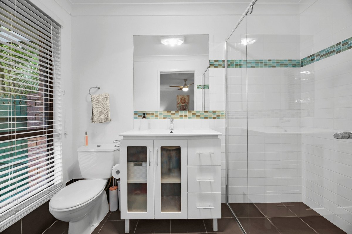 4 Serene Court Mudgeeraba 11