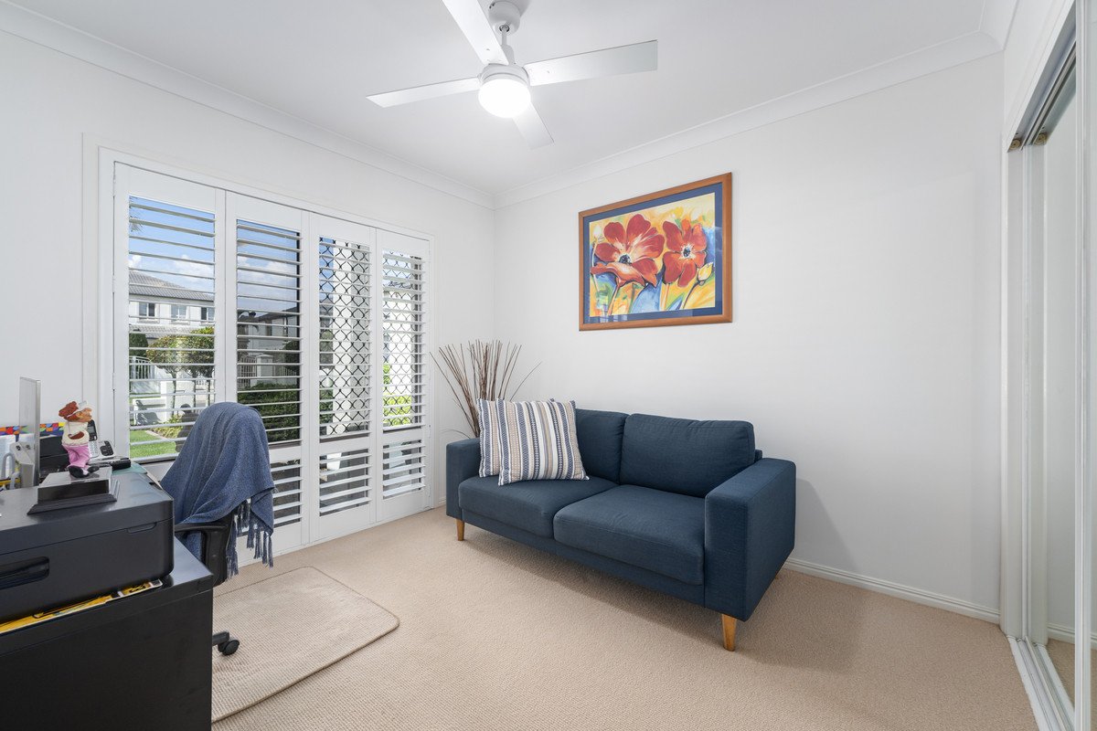 4 Seychelles Court Burleigh Waters 10