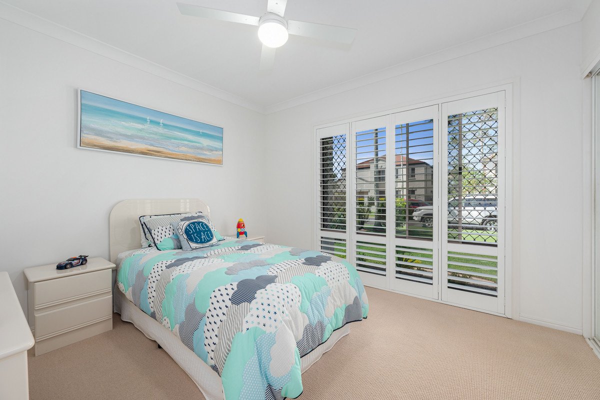 4 Seychelles Court Burleigh Waters 7