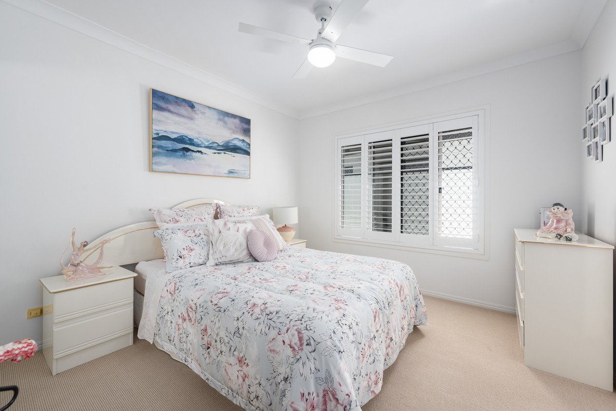 4 Seychelles Court Burleigh Waters 9