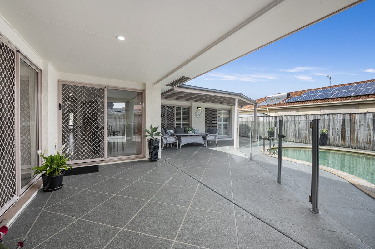 4 Seychelles Court Burleigh Waters 21
