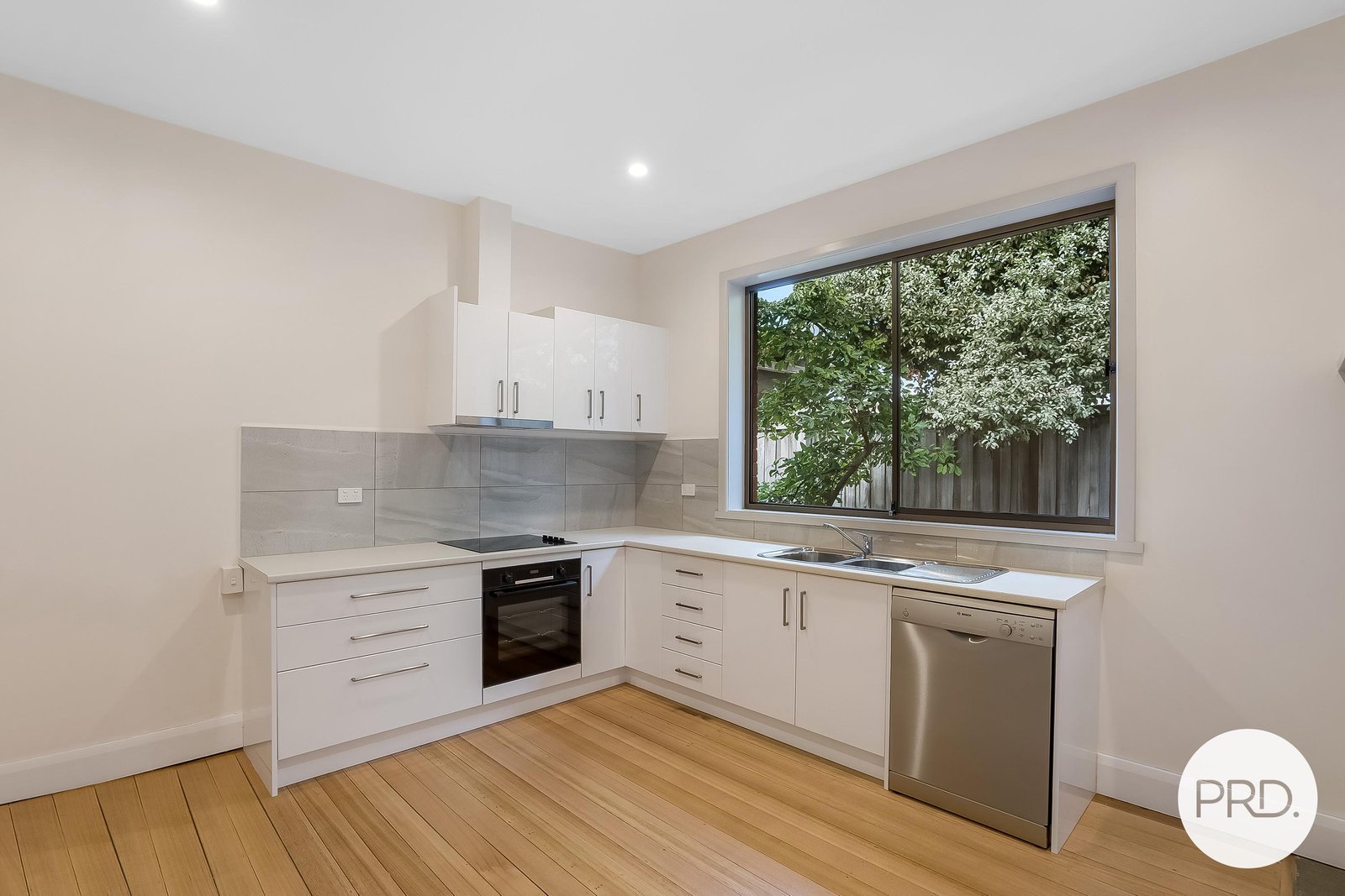 4 Seymour Street NEW TOWN 2